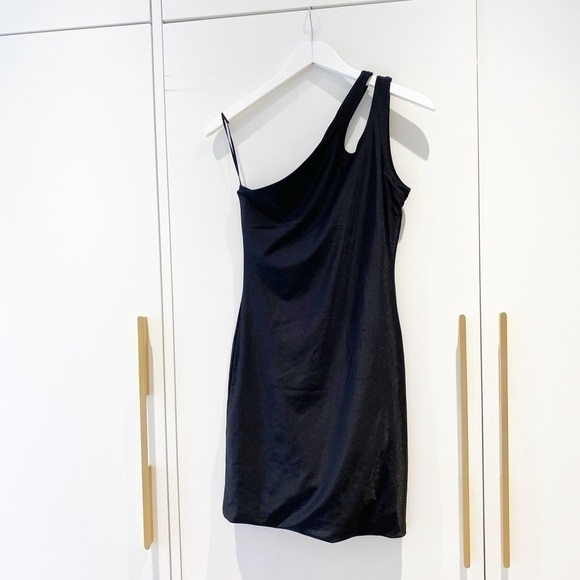 Kendall & Kylie Dresses & Skirts - 𝅺kendall & Kylie Bodycon dress